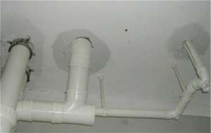 衛(wèi)生間水管漏水到樓下怎么辦?常見解決方法有哪些？