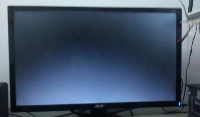 電腦黑屏的原因是什么呢？